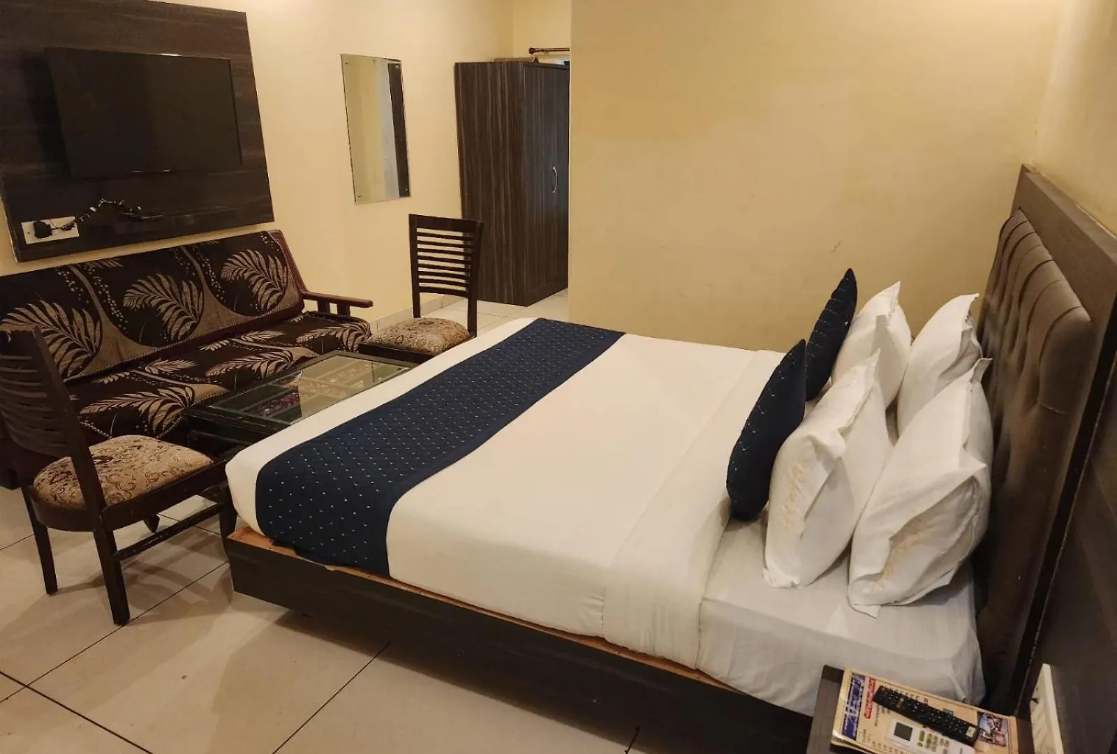 Hotel Grand Asian Blue New Delhi