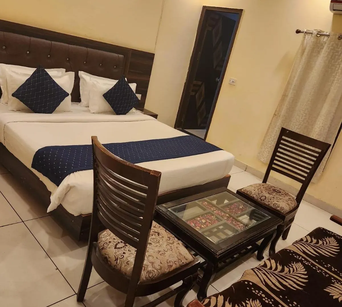 Hotel Grand Asian Blue New Delhi
