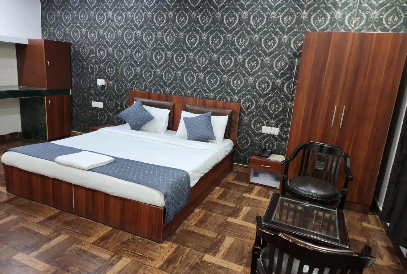 Hotel Grand Asian Blue New Delhi 4*,  India