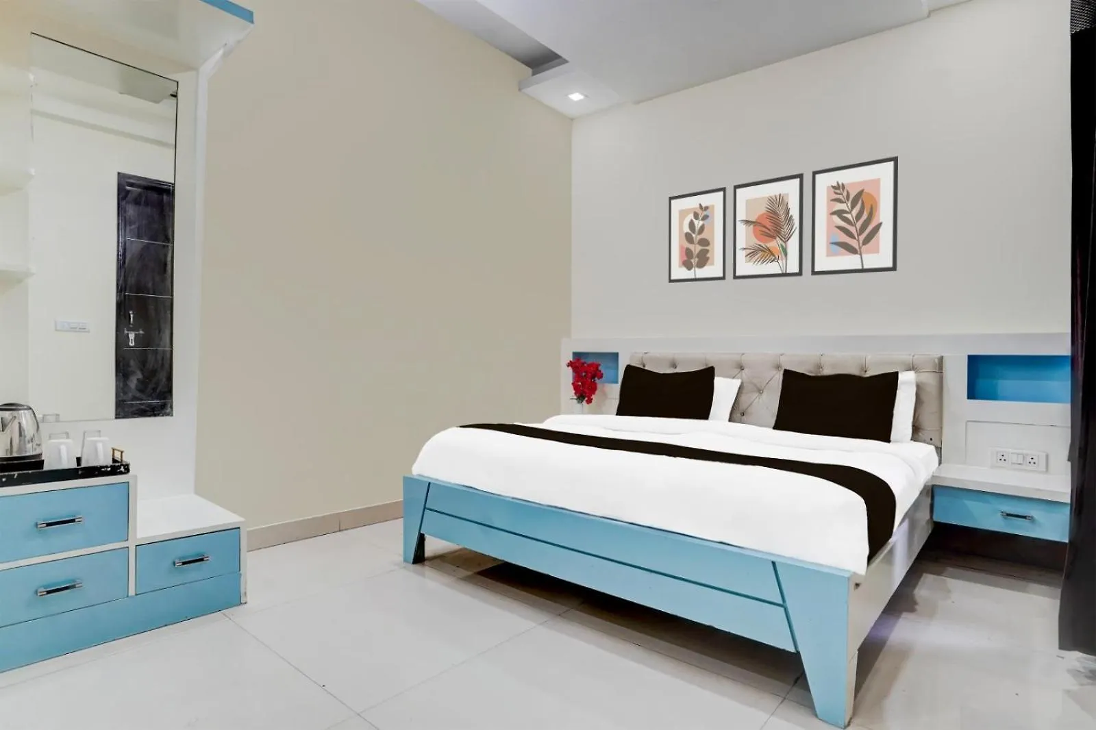 Hotel Grand Asian Blue New Delhi