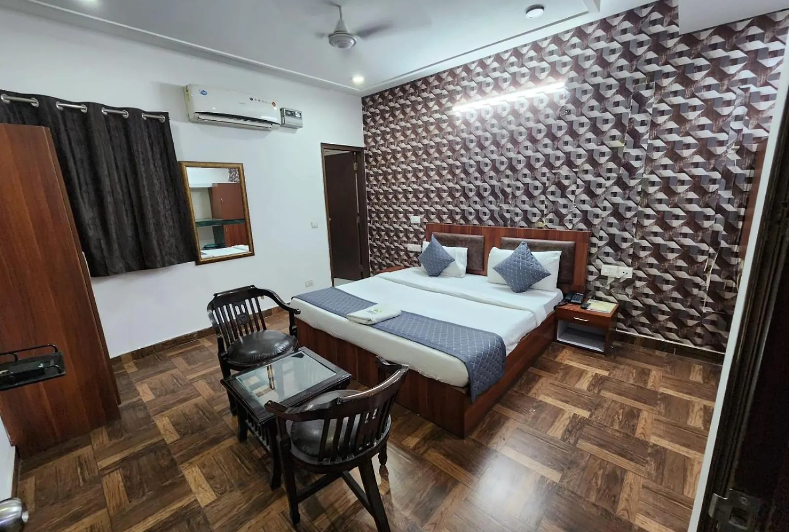 ****  Hotel Grand Asian Blue New Delhi India