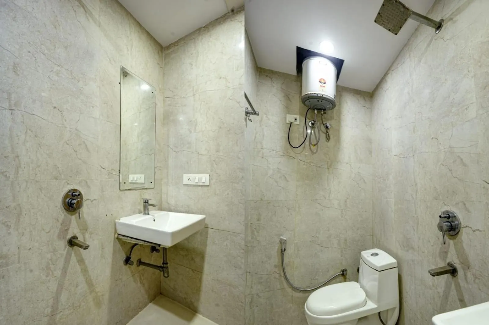 Hotel Grand Asian Blue New Delhi
