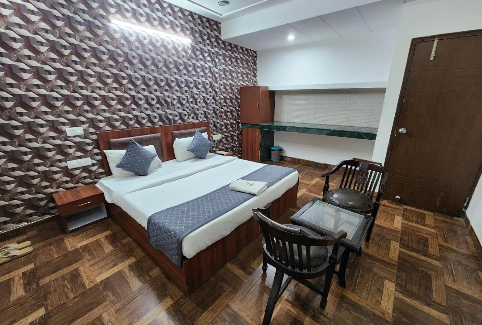 Hotel Grand Asian Blue New Delhi