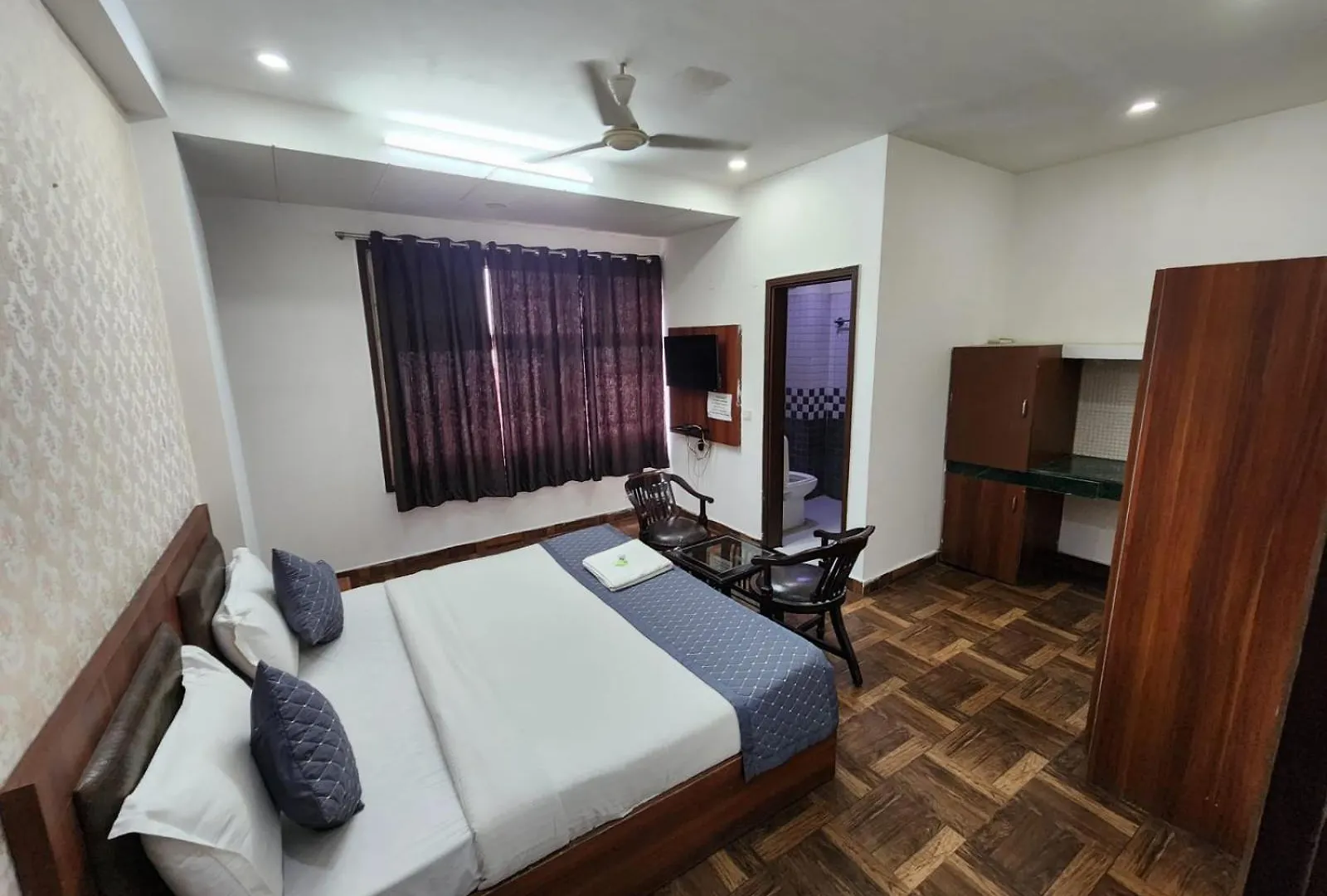Hotel Grand Asian Blue New Delhi